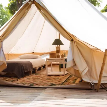 אוהל מפואר Le Spot Sur *